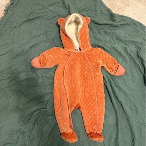Nordstrom Quilted Snap up snowsuit baby bunting fleece bear ears